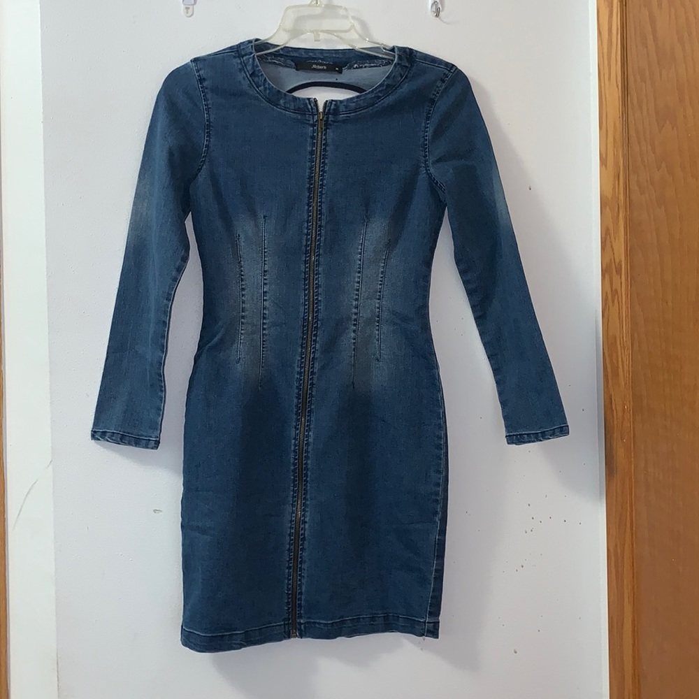 J Roberts size M denim longsleeve body on dress